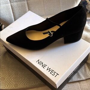 Nine West Women's Black Mary Jane Block Heel Shoes